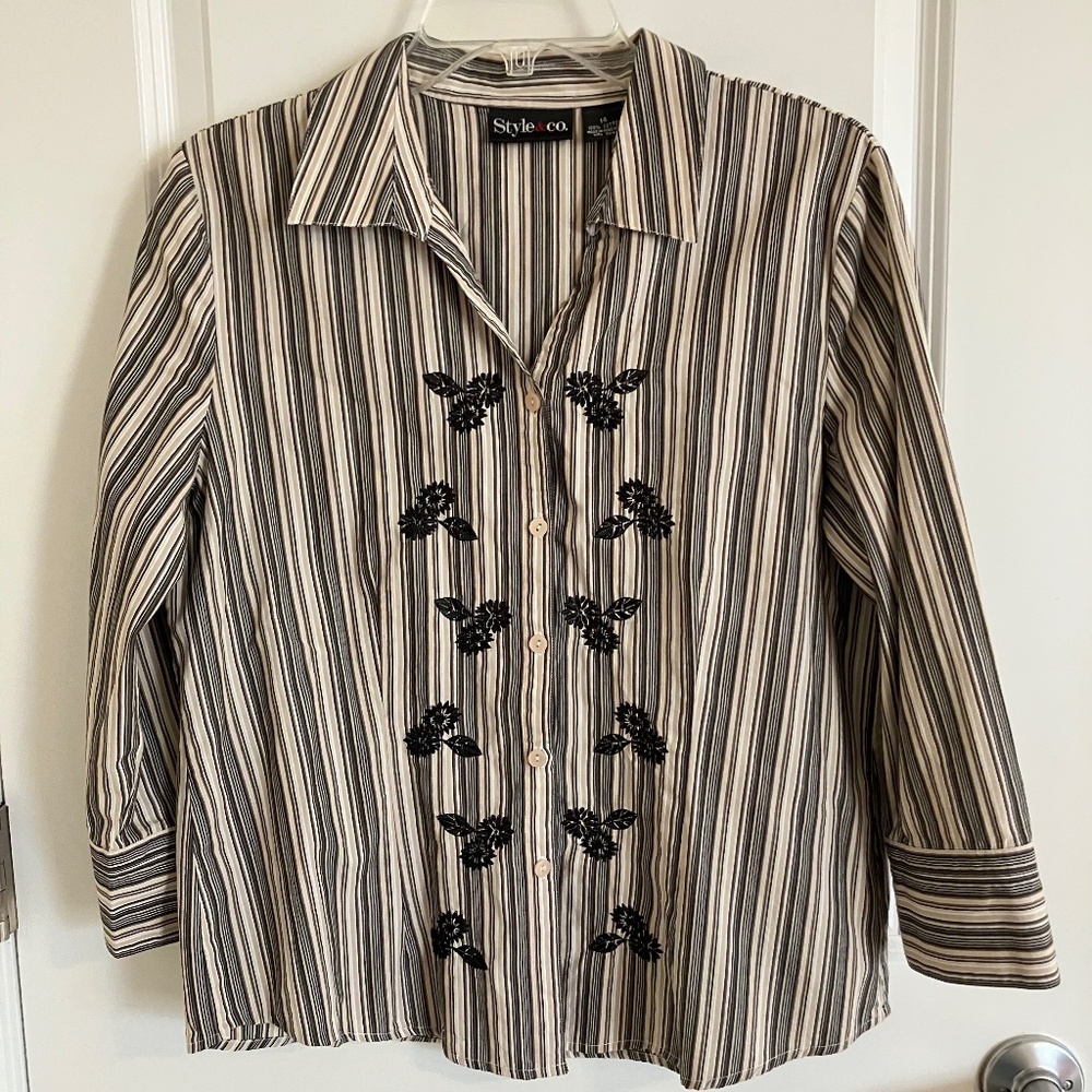 Women's Blouse with Attractive Embroidery